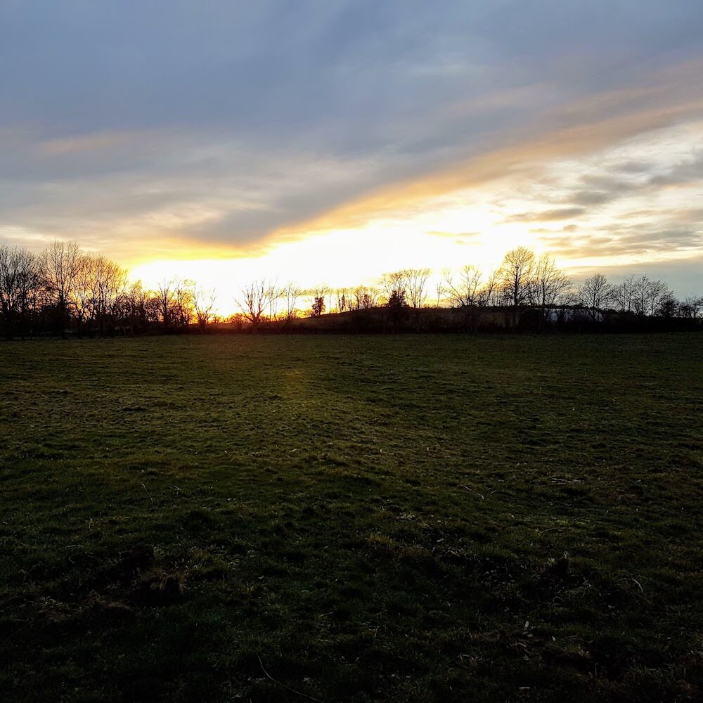 Paysage de la Comté un soir d'hiver.